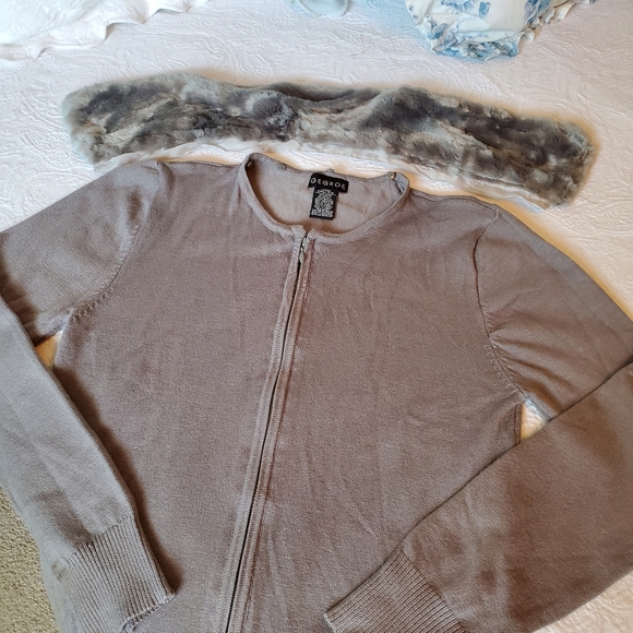 George Gray Zip Cardigan Sweater with Faux Fur collar - NWOT - Picture 6 of 11